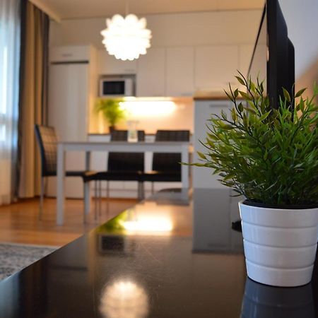 Helsinki Airport Suites Vantaa Buitenkant foto