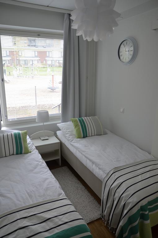 Helsinki Airport Suites Vantaa Buitenkant foto