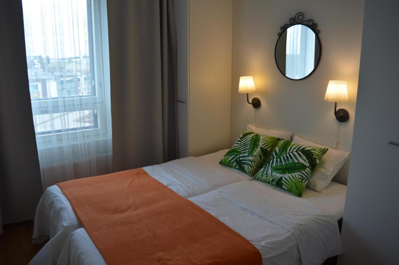 Helsinki Airport Suites Vantaa Buitenkant foto