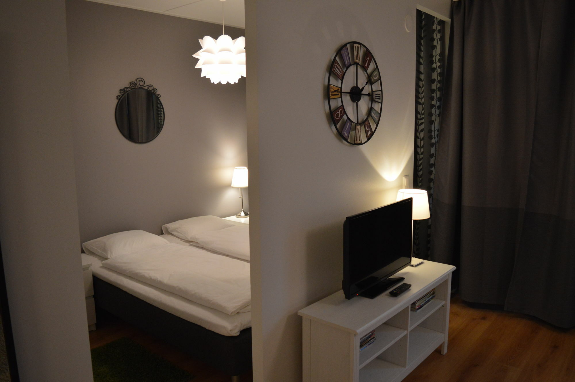 Helsinki Airport Suites Vantaa Buitenkant foto